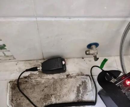 什邡屋顶漏水维修公司分享下卫生间漏水的危害及解决方法